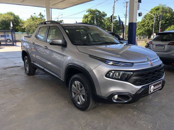 FIAT TORO 1.8 16V EVO FLEX FREEDOM AT6 FIAT TORO 1.8 16V EVO FLEX FREEDOM AT6